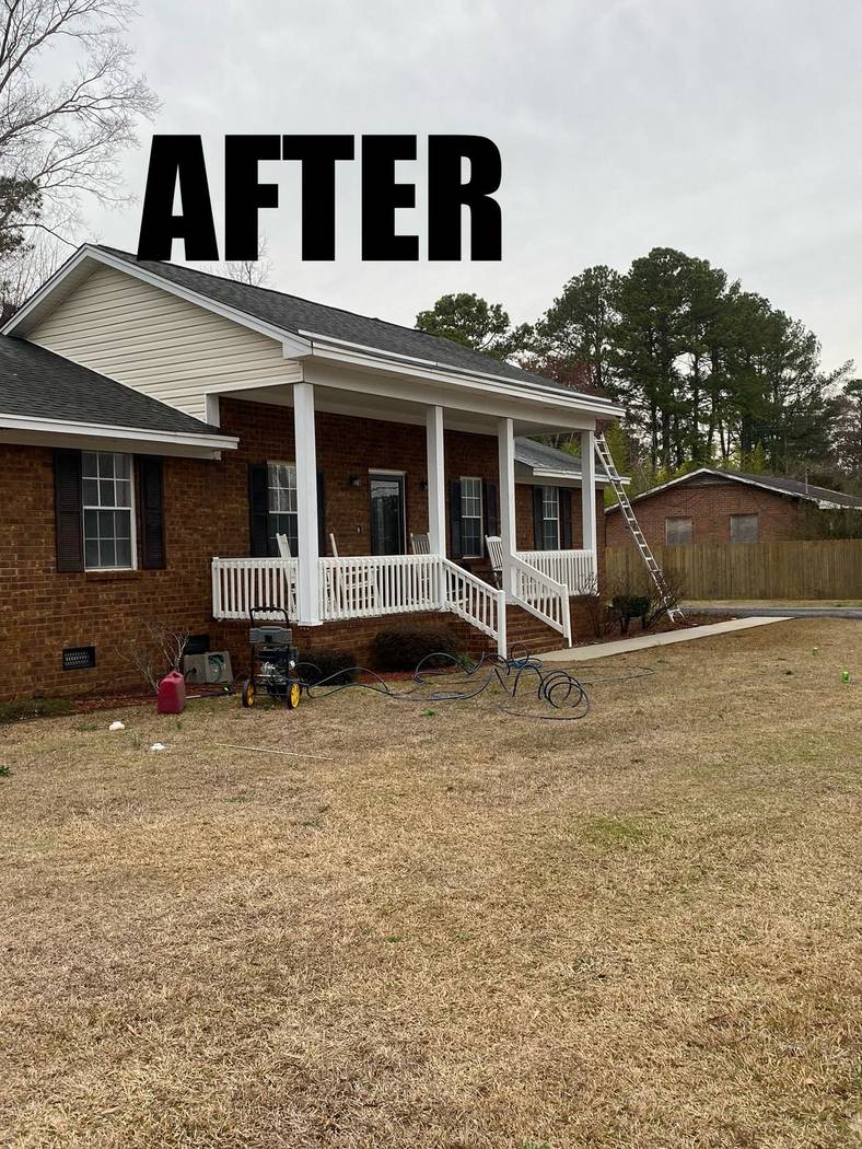 Before and after house washing on a South Carolina home